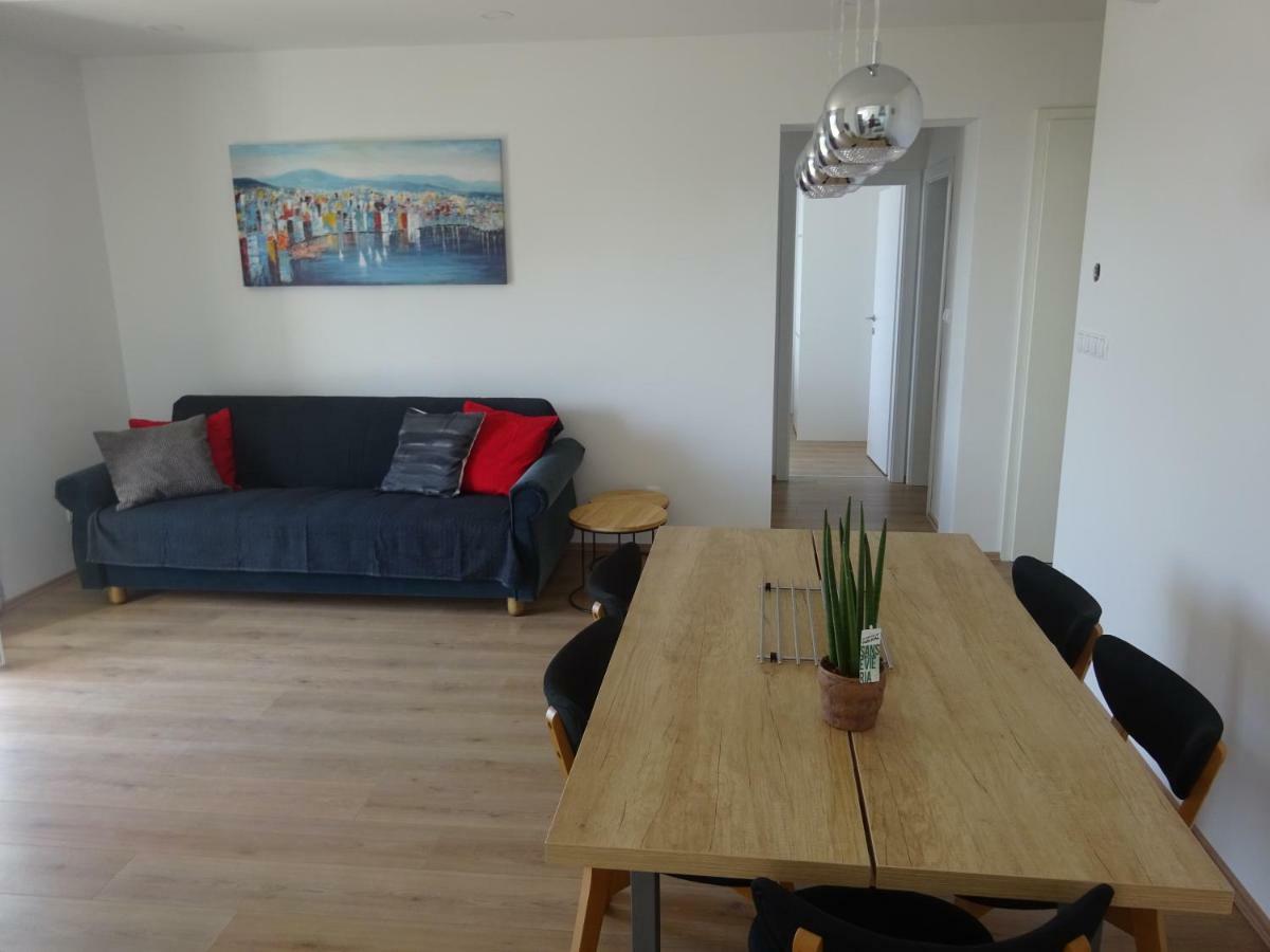 Apartment Duce 奥米什 外观 照片